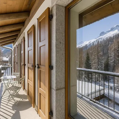 Arsene No 6 - Happy * Chamonix Mont Blanc