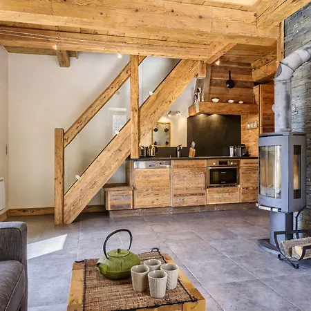 Apartment Arsene 6 Chalet-style Near Sleeps 6 - Happy *