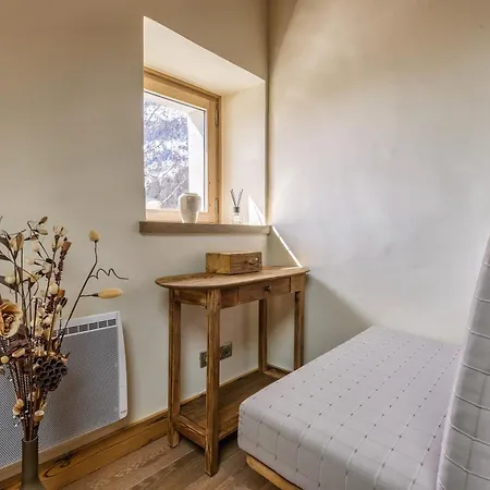 Arsene 6 Chalet-style Near Sleeps 6 - Happy Chamonix