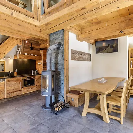 Arsene 6 Chalet-style Near Sleeps 6 - Happy * Chamonix