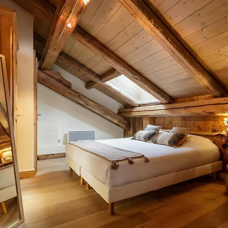 Arsene 6 Chalet-style Near Sleeps 6 - Happy Apartment