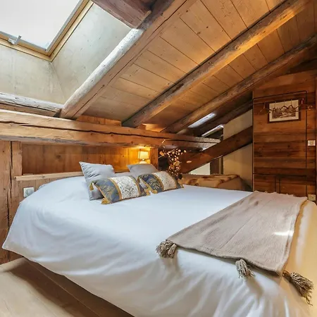 Apartment Arsene 6 Chalet-style Near Sleeps 6 - Happy *