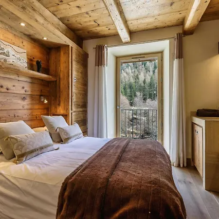 Apartment Arsene 6 Chalet-style Near Sleeps 6 - Happy Chamonix